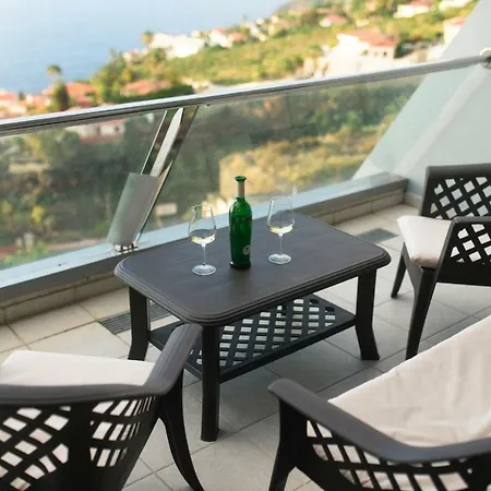 Infinity Terrace: Entre El Cielo Y El Mar *